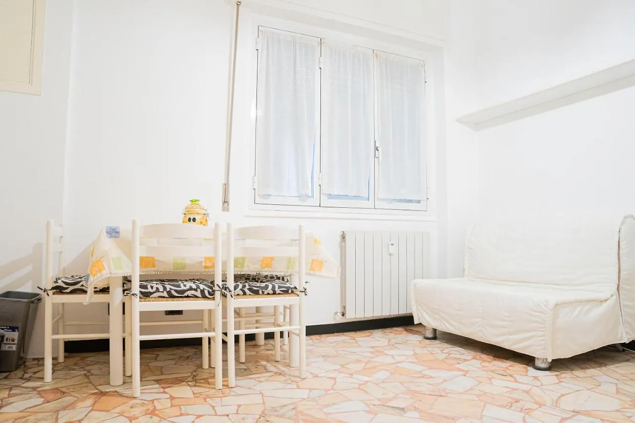Appartamento 039 - Casa Residenziale a Lavagna a 5 minuti dal mare